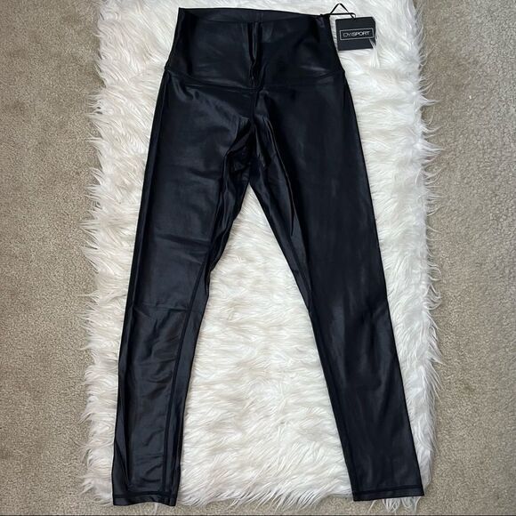DYI High Shine Signature Tight Shiny Leggings - Picture 3 of 9